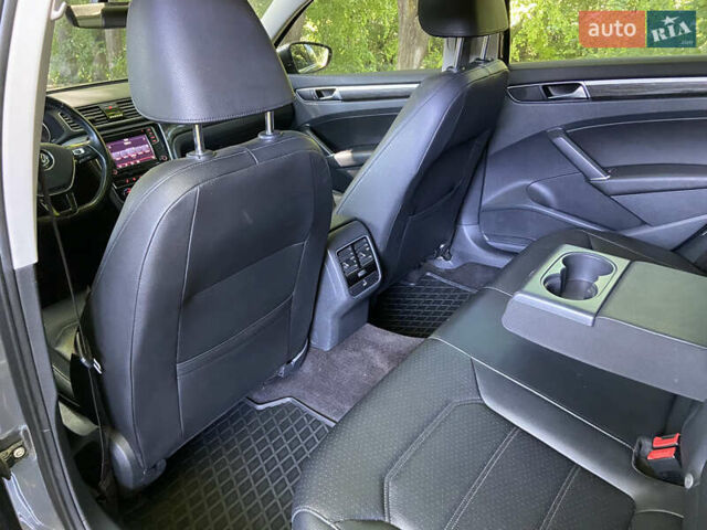 Серый Фольксваген Пассат, объемом двигателя 2 л и пробегом 106 тыс. км за 15400 $, фото 19 на Automoto.ua