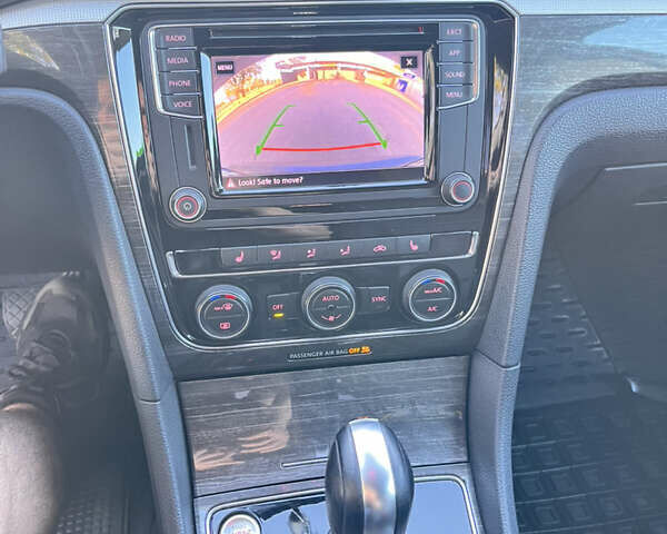 Серый Фольксваген Пассат, объемом двигателя 1.98 л и пробегом 139 тыс. км за 14400 $, фото 12 на Automoto.ua