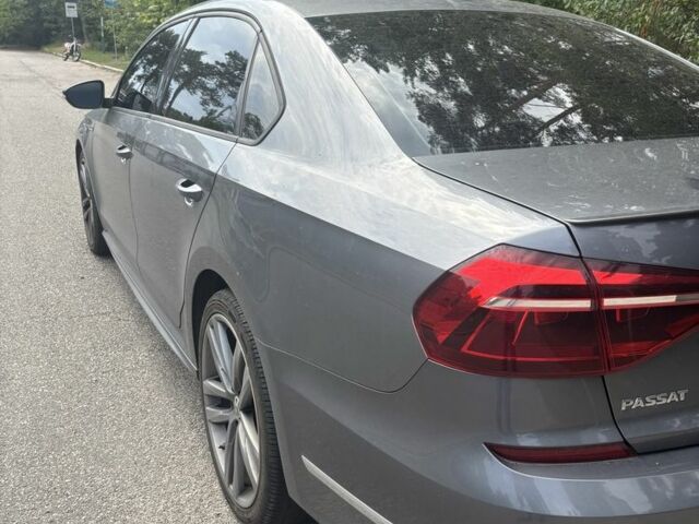 Сірий Фольксваген Пассат, об'ємом двигуна 0 л та пробігом 123 тис. км за 13700 $, фото 4 на Automoto.ua