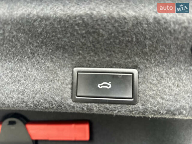 Серый Фольксваген Пассат, объемом двигателя 1.97 л и пробегом 153 тыс. км за 25999 $, фото 35 на Automoto.ua