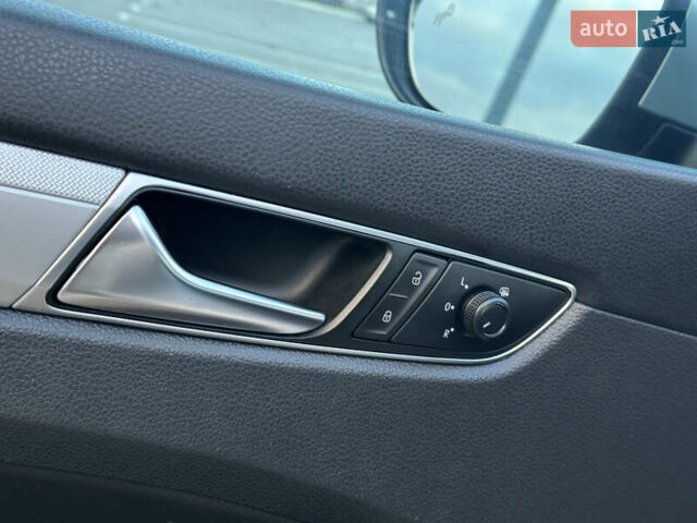 Сірий Фольксваген Пассат, об'ємом двигуна 1.98 л та пробігом 57 тис. км за 16500 $, фото 48 на Automoto.ua