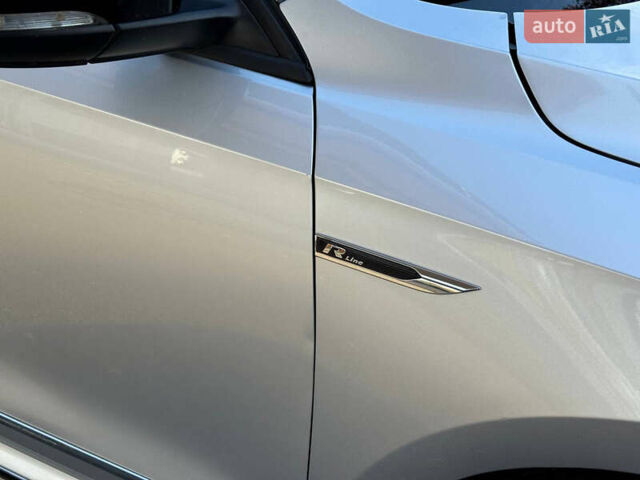 Сірий Фольксваген Пассат, об'ємом двигуна 2 л та пробігом 110 тис. км за 11699 $, фото 30 на Automoto.ua