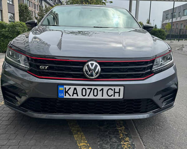 Серый Фольксваген Пассат, объемом двигателя 3.6 л и пробегом 95 тыс. км за 16300 $, фото 8 на Automoto.ua