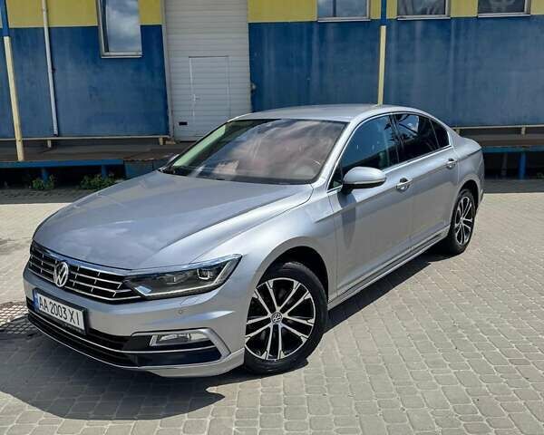 Серый Фольксваген Пассат, объемом двигателя 1.97 л и пробегом 128 тыс. км за 27000 $, фото 3 на Automoto.ua