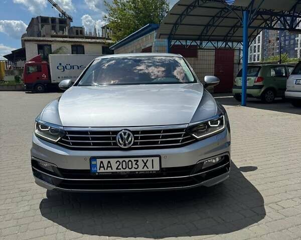 Серый Фольксваген Пассат, объемом двигателя 1.97 л и пробегом 128 тыс. км за 27000 $, фото 1 на Automoto.ua