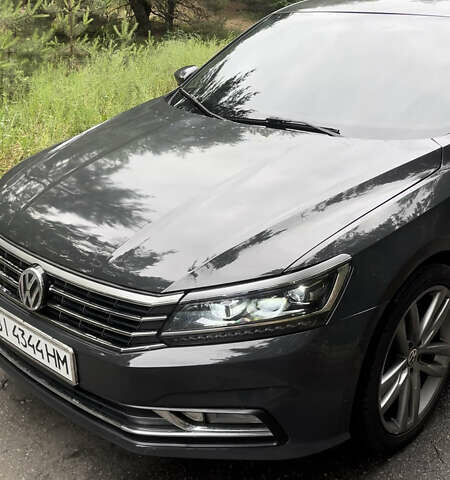 Серый Фольксваген Пассат, объемом двигателя 1.98 л и пробегом 132 тыс. км за 15500 $, фото 2 на Automoto.ua