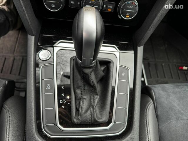 Серый Фольксваген Пассат, объемом двигателя 2 л и пробегом 184 тыс. км за 22490 $, фото 23 на Automoto.ua