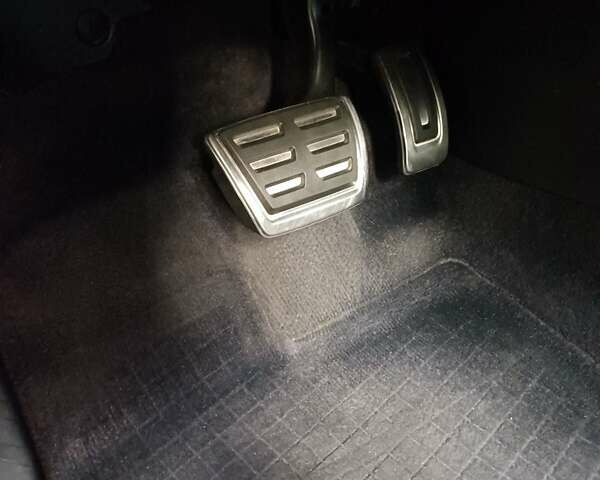 Серый Фольксваген Пассат, объемом двигателя 1.6 л и пробегом 145 тыс. км за 16300 $, фото 26 на Automoto.ua