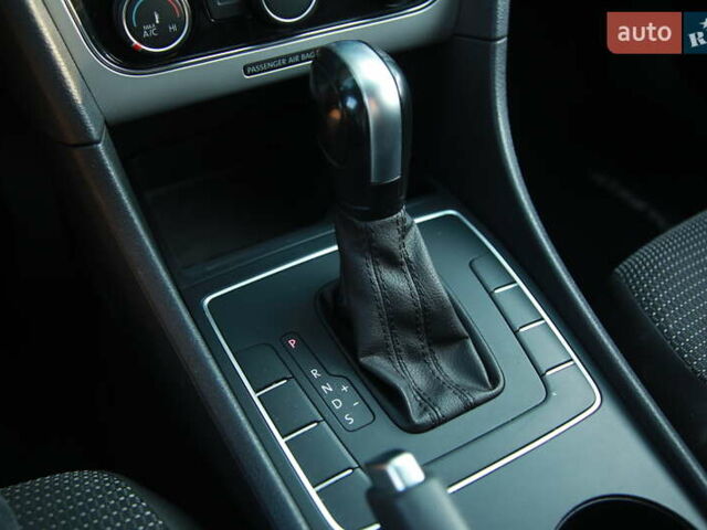 Сірий Фольксваген Пассат, об'ємом двигуна 2 л та пробігом 122 тис. км за 14800 $, фото 17 на Automoto.ua