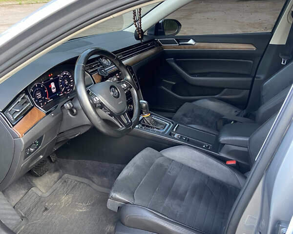 Сірий Фольксваген Пассат, об'ємом двигуна 1.97 л та пробігом 183 тис. км за 22500 $, фото 16 на Automoto.ua