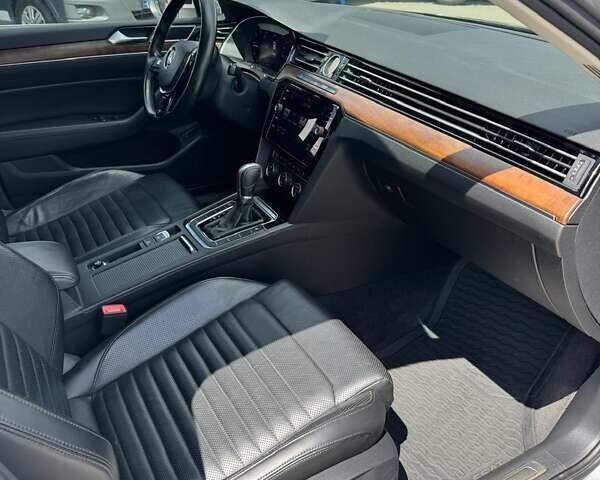 Серый Фольксваген Пассат, объемом двигателя 1.97 л и пробегом 128 тыс. км за 27000 $, фото 13 на Automoto.ua