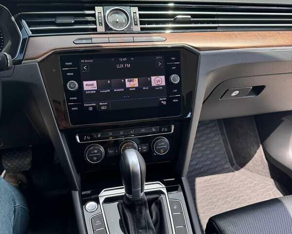 Сірий Фольксваген Пассат, об'ємом двигуна 1.97 л та пробігом 128 тис. км за 27500 $, фото 12 на Automoto.ua