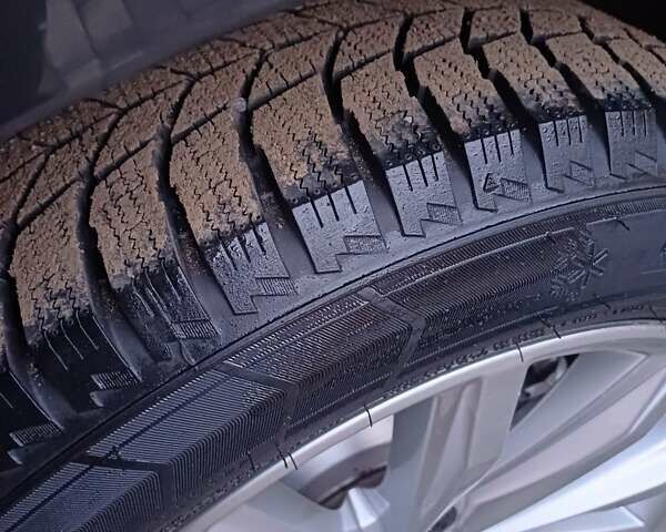 Серый Фольксваген Пассат, объемом двигателя 1.6 л и пробегом 145 тыс. км за 16300 $, фото 31 на Automoto.ua