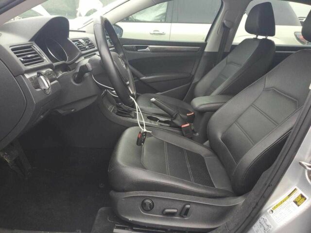 Серый Фольксваген Пассат, объемом двигателя 2 л и пробегом 56 тыс. км за 2900 $, фото 6 на Automoto.ua