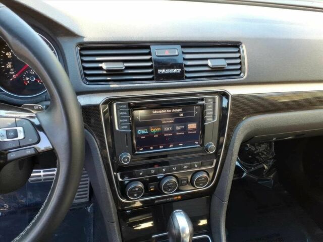 Фольксваген Пассат 2018 в Киеве на Automoto.ua Серый Фольксваген Пассат, объемом двигателя 3.6 л и пробегом 33 тыс. км за 6000 $, фото 9 на Automoto.ua