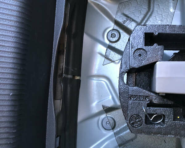 Серый Фольксваген Пассат, объемом двигателя 2 л и пробегом 154 тыс. км за 14690 $, фото 32 на Automoto.ua