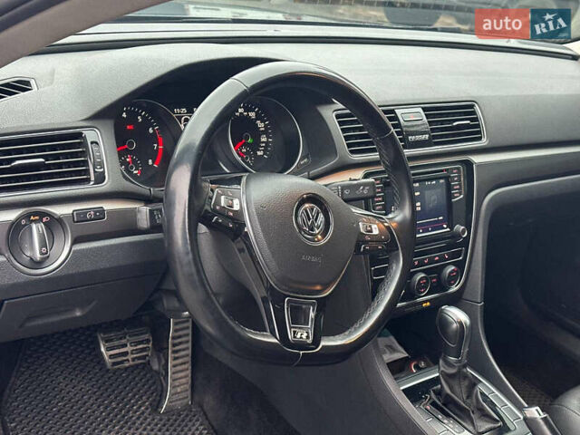 Серый Фольксваген Пассат, объемом двигателя 2 л и пробегом 131 тыс. км за 13800 $, фото 17 на Automoto.ua
