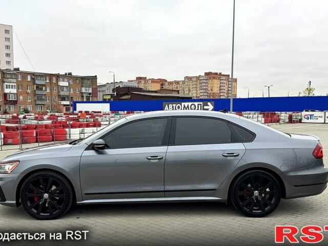 Серый Фольксваген Пассат, объемом двигателя 3.6 л и пробегом 109 тыс. км за 17500 $, фото 4 на Automoto.ua