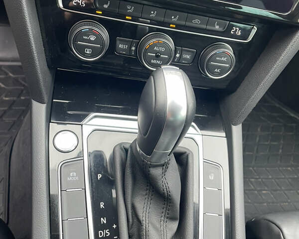 Сірий Фольксваген Пассат, об'ємом двигуна 1.97 л та пробігом 24 тис. км за 27800 $, фото 17 на Automoto.ua