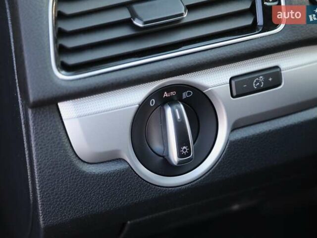 Сірий Фольксваген Пассат, об'ємом двигуна 2 л та пробігом 122 тис. км за 14800 $, фото 18 на Automoto.ua