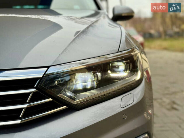 Серый Фольксваген Пассат, объемом двигателя 1.97 л и пробегом 145 тыс. км за 22500 $, фото 17 на Automoto.ua