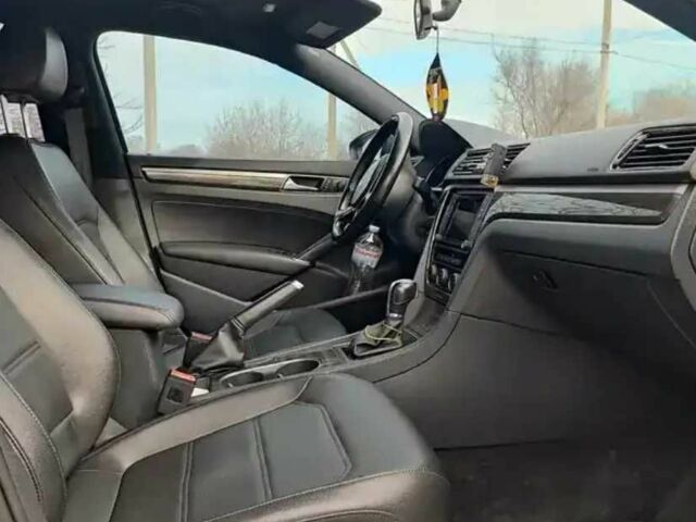 Серый Фольксваген Пассат, объемом двигателя 2 л и пробегом 87 тыс. км за 14600 $, фото 3 на Automoto.ua