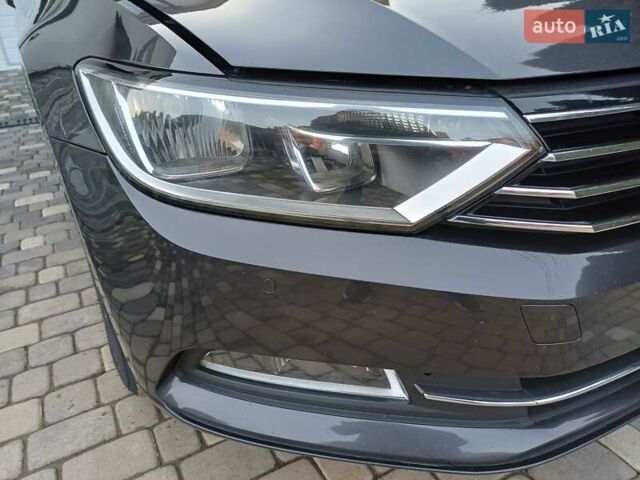 Серый Фольксваген Пассат, объемом двигателя 1.6 л и пробегом 145 тыс. км за 16300 $, фото 19 на Automoto.ua