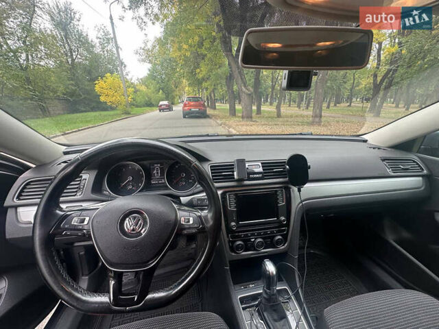 Серый Фольксваген Пассат, объемом двигателя 1.98 л и пробегом 184 тыс. км за 15500 $, фото 7 на Automoto.ua