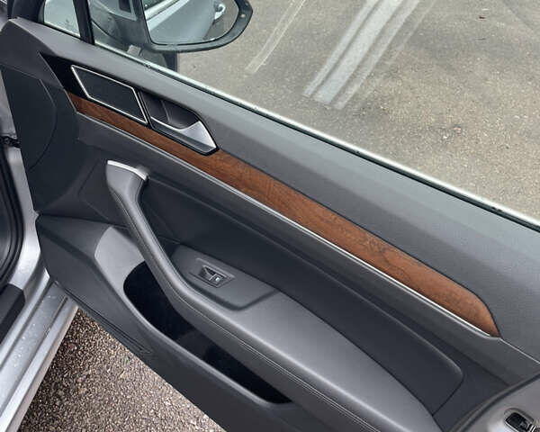 Сірий Фольксваген Пассат, об'ємом двигуна 1.97 л та пробігом 24 тис. км за 27800 $, фото 23 на Automoto.ua