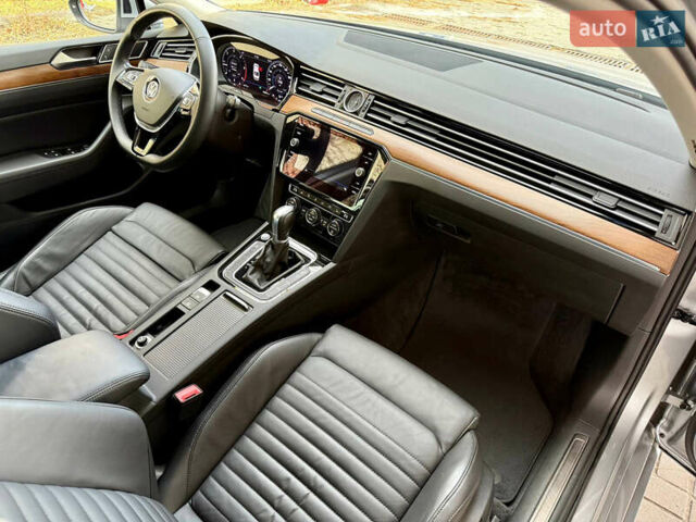 Серый Фольксваген Пассат, объемом двигателя 1.97 л и пробегом 145 тыс. км за 22500 $, фото 40 на Automoto.ua