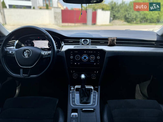 Серый Фольксваген Пассат, объемом двигателя 1.97 л и пробегом 211 тыс. км за 23000 $, фото 9 на Automoto.ua