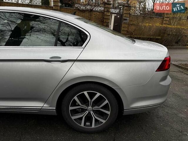 Сірий Фольксваген Пассат, об'ємом двигуна 2 л та пробігом 184 тис. км за 22490 $, фото 10 на Automoto.ua