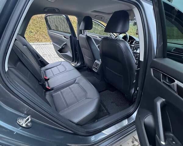 Серый Фольксваген Пассат, объемом двигателя 2 л и пробегом 170 тыс. км за 14200 $, фото 12 на Automoto.ua