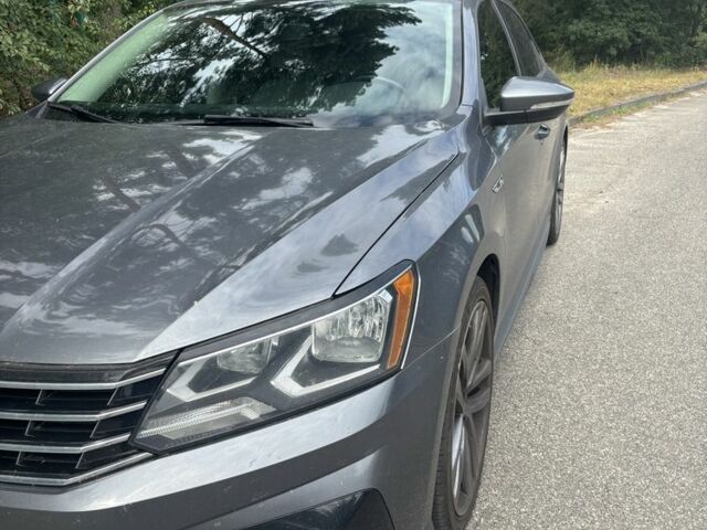 Сірий Фольксваген Пассат, об'ємом двигуна 0 л та пробігом 123 тис. км за 13700 $, фото 1 на Automoto.ua