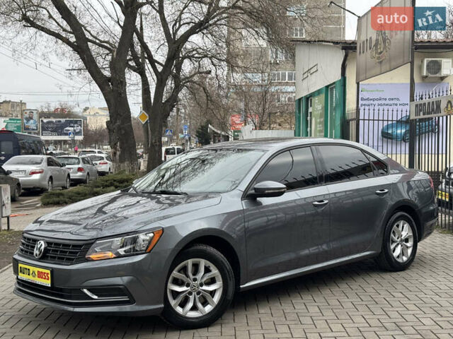 Серый Фольксваген Пассат, объемом двигателя 1.98 л и пробегом 117 тыс. км за 14999 $, фото 7 на Automoto.ua