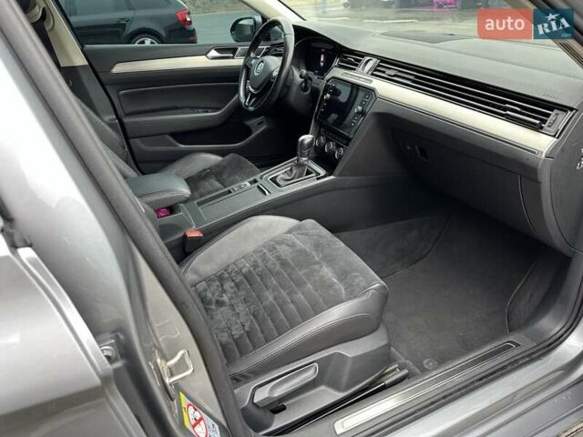Сірий Фольксваген Пассат, об'ємом двигуна 2 л та пробігом 212 тис. км за 21500 $, фото 6 на Automoto.ua