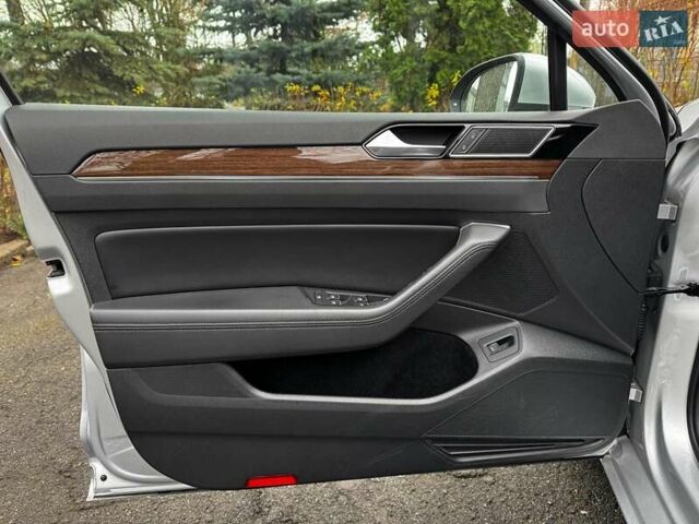 Сірий Фольксваген Пассат, об'ємом двигуна 2 л та пробігом 184 тис. км за 22490 $, фото 12 на Automoto.ua