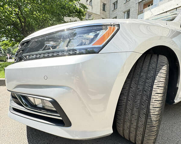 Серый Фольксваген Пассат, объемом двигателя 2 л и пробегом 128 тыс. км за 16590 $, фото 8 на Automoto.ua