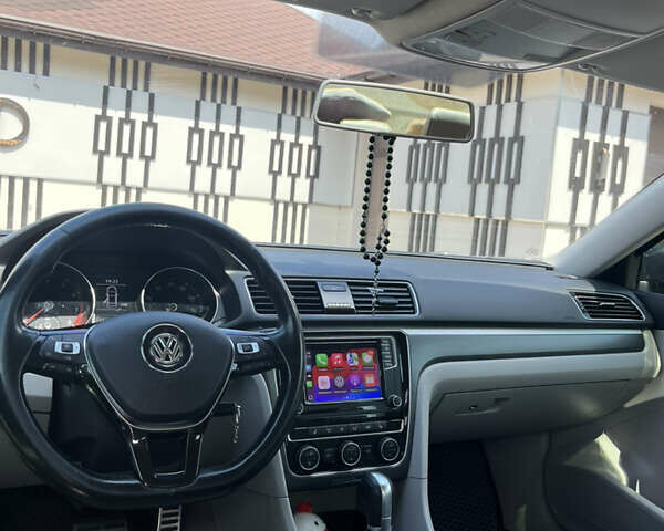 Серый Фольксваген Пассат, объемом двигателя 1.98 л и пробегом 132 тыс. км за 15500 $, фото 20 на Automoto.ua