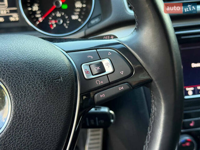 Сірий Фольксваген Пассат, об'ємом двигуна 2 л та пробігом 110 тис. км за 11699 $, фото 46 на Automoto.ua