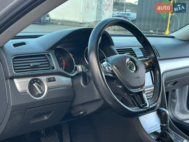 Сірий Фольксваген Пассат, об'ємом двигуна 1.98 л та пробігом 57 тис. км за 16500 $, фото 49 на Automoto.ua