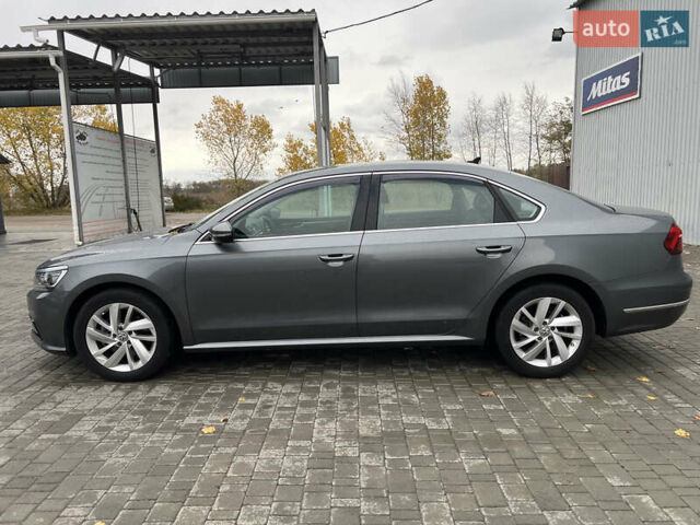 Фольксваген Пассат 2018 в Киеве на Automoto.ua Серый Фольксваген Пассат, объемом двигателя 2 л и пробегом 124 тыс. км за 14300 $, фото 7 на Automoto.ua