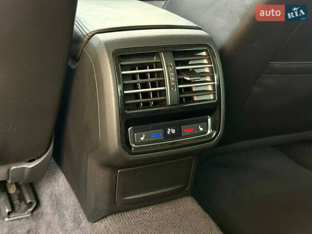 Серый Фольксваген Пассат, объемом двигателя 1.97 л и пробегом 145 тыс. км за 22500 $, фото 28 на Automoto.ua