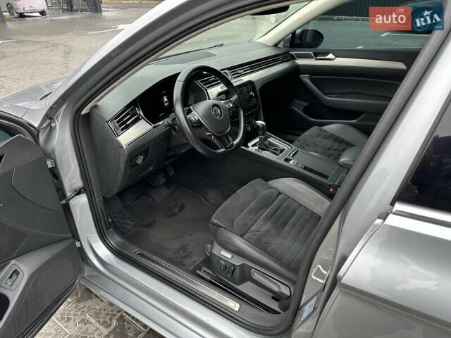 Сірий Фольксваген Пассат, об'ємом двигуна 2 л та пробігом 212 тис. км за 21500 $, фото 7 на Automoto.ua