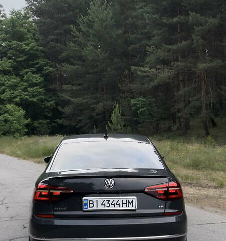 Серый Фольксваген Пассат, объемом двигателя 1.98 л и пробегом 132 тыс. км за 15500 $, фото 4 на Automoto.ua