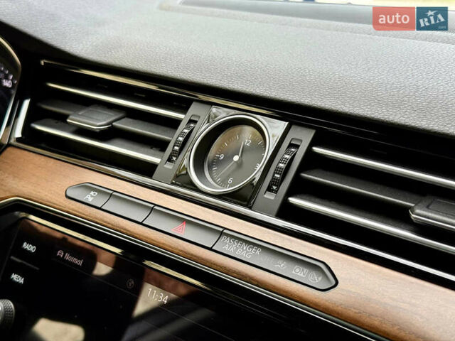 Серый Фольксваген Пассат, объемом двигателя 1.97 л и пробегом 145 тыс. км за 22500 $, фото 44 на Automoto.ua