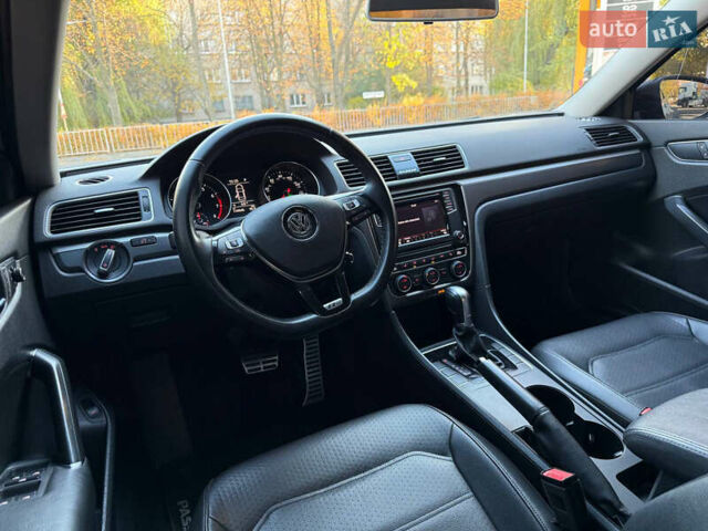 Сірий Фольксваген Пассат, об'ємом двигуна 2 л та пробігом 110 тис. км за 11699 $, фото 8 на Automoto.ua