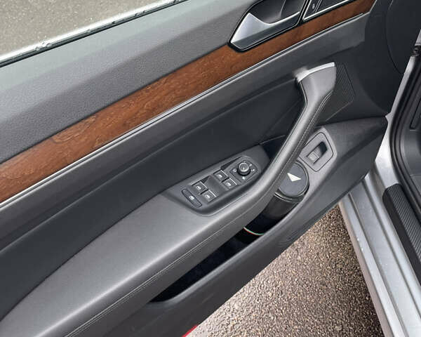 Сірий Фольксваген Пассат, об'ємом двигуна 1.97 л та пробігом 24 тис. км за 27800 $, фото 11 на Automoto.ua