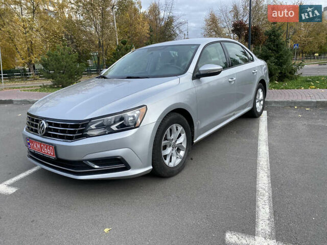 Серый Фольксваген Пассат, объемом двигателя 2 л и пробегом 158 тыс. км за 11900 $, фото 2 на Automoto.ua