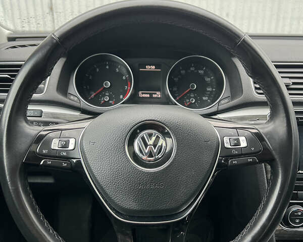 Фольксваген Пассат 2018 в Киеве на Automoto.ua Серый Фольксваген Пассат, объемом двигателя 2 л и пробегом 124 тыс. км за 14300 $, фото 17 на Automoto.ua